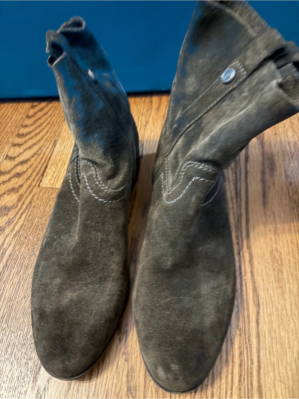 FRYE AND CO. Women's Dark Brown Suede Ankle Heeled Boots